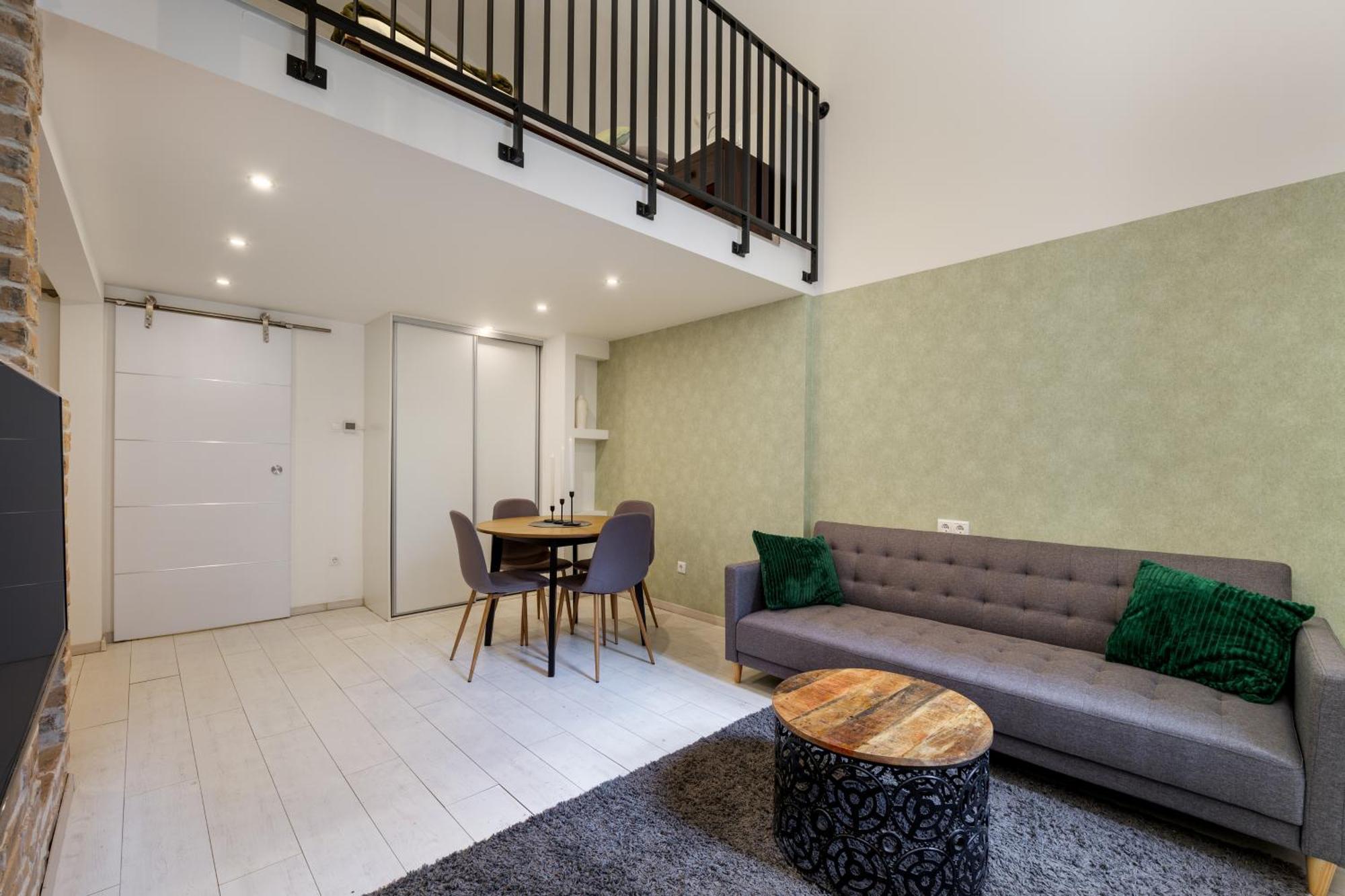 Apartment Cosy Home-apartment In Liszt Ferenc *