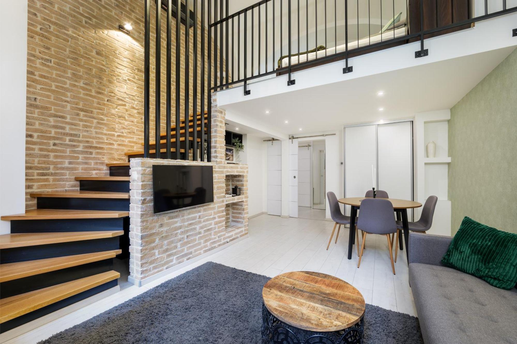 Apartment Cosy Home-apartment In Liszt Ferenc *