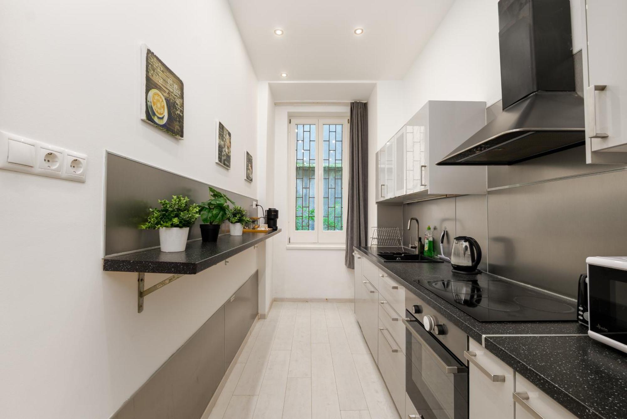Apartment Cosy Home-apartment In Liszt Ferenc Budapest
