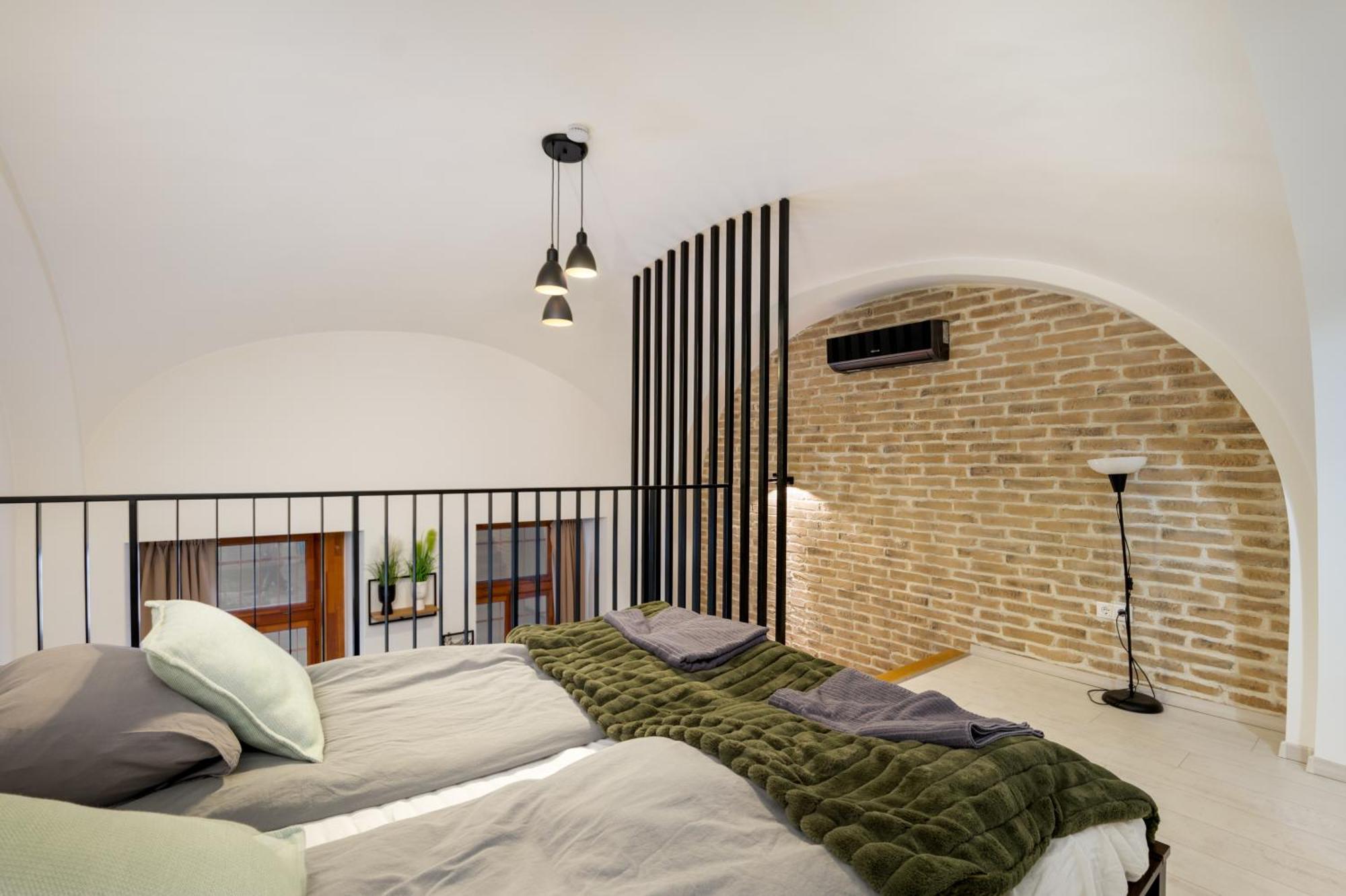 Cosy Home-apartment In Liszt Ferenc Apartment *