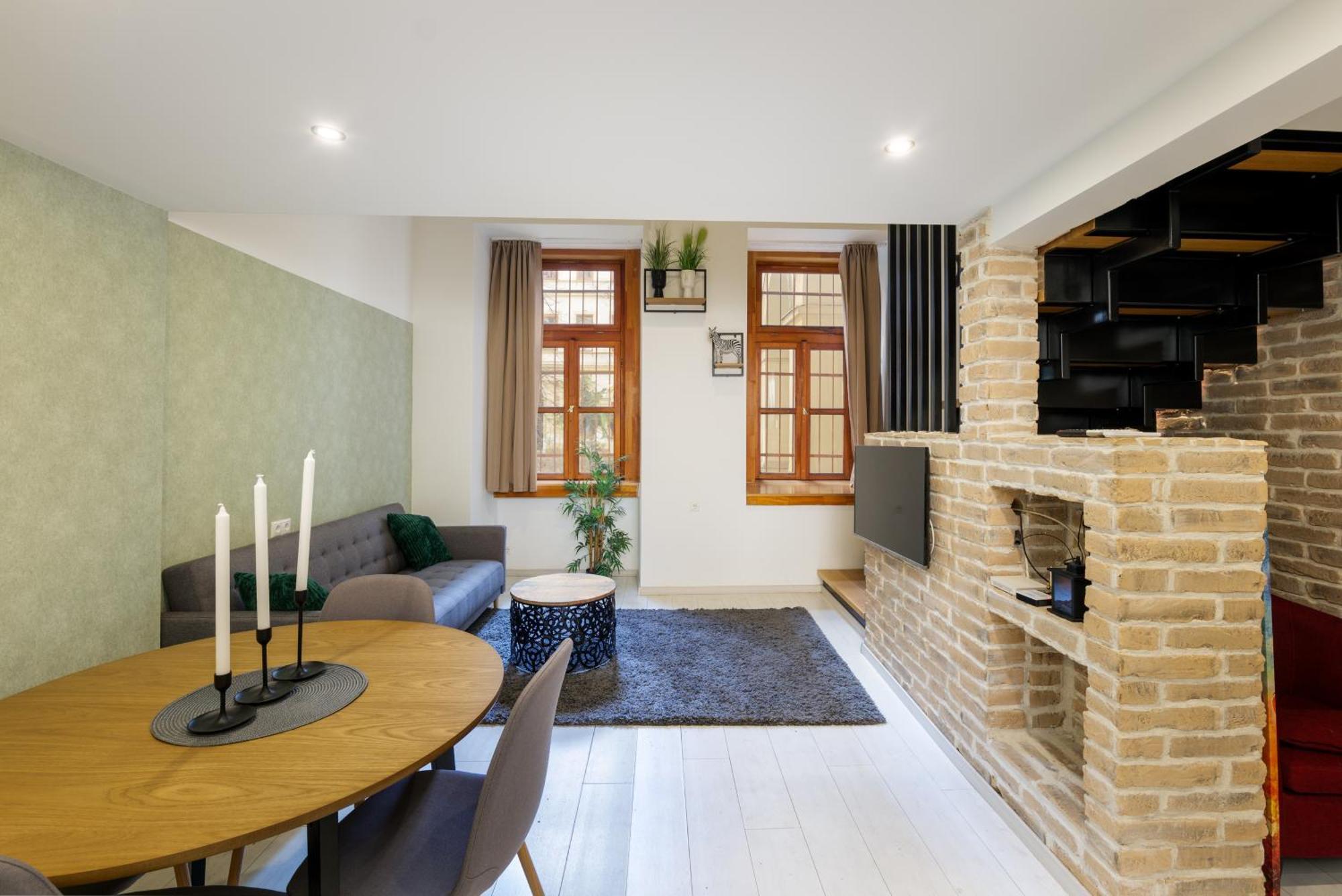 Apartment Cosy Home-apartment In Liszt Ferenc Budapest
